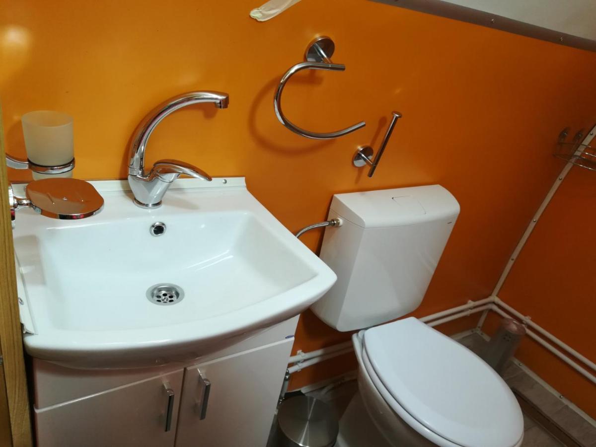 Vila Jelena - Bungalov Crni Vrh Luaran gambar
