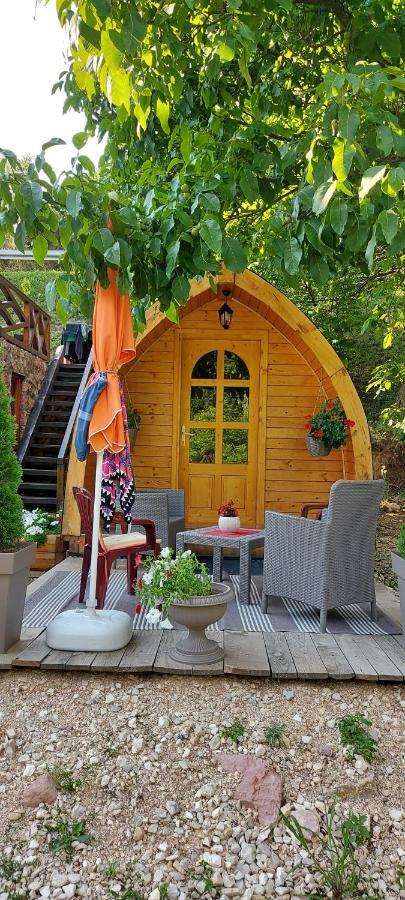Vila Jelena - Bungalov Crni Vrh Luaran gambar